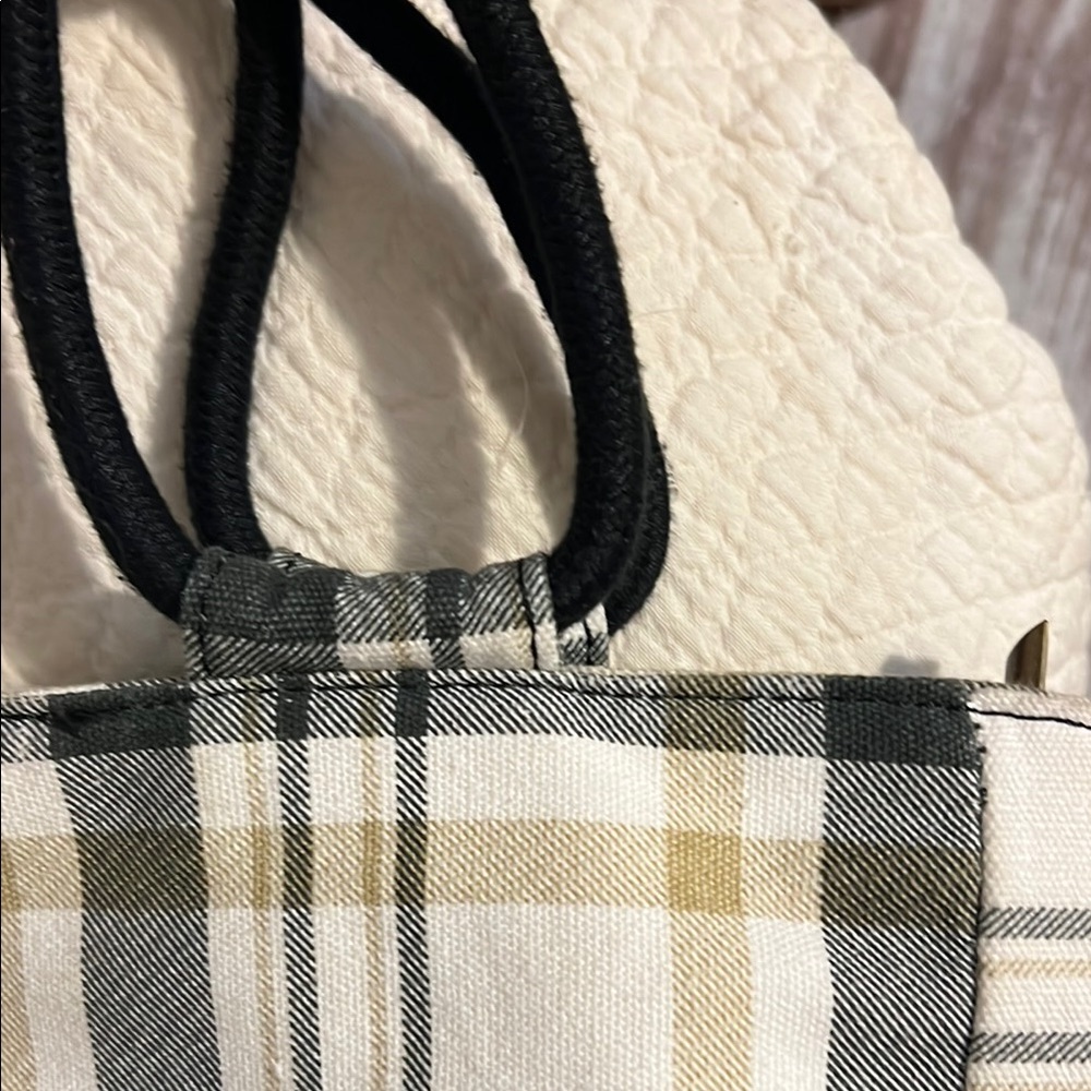 NWOT Farmhouse is my Style Plaid Tote Bag with Black Straps - Picture 8 of 10